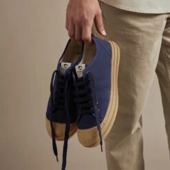 Pataugas ETCHE L/TWK H2H BLEU/GUM 10 Pataugas ETCHE L/TWK H2H BLEU/GUM -PATAUGAS Boutique ETCHELTWKH2HMARINEGUM